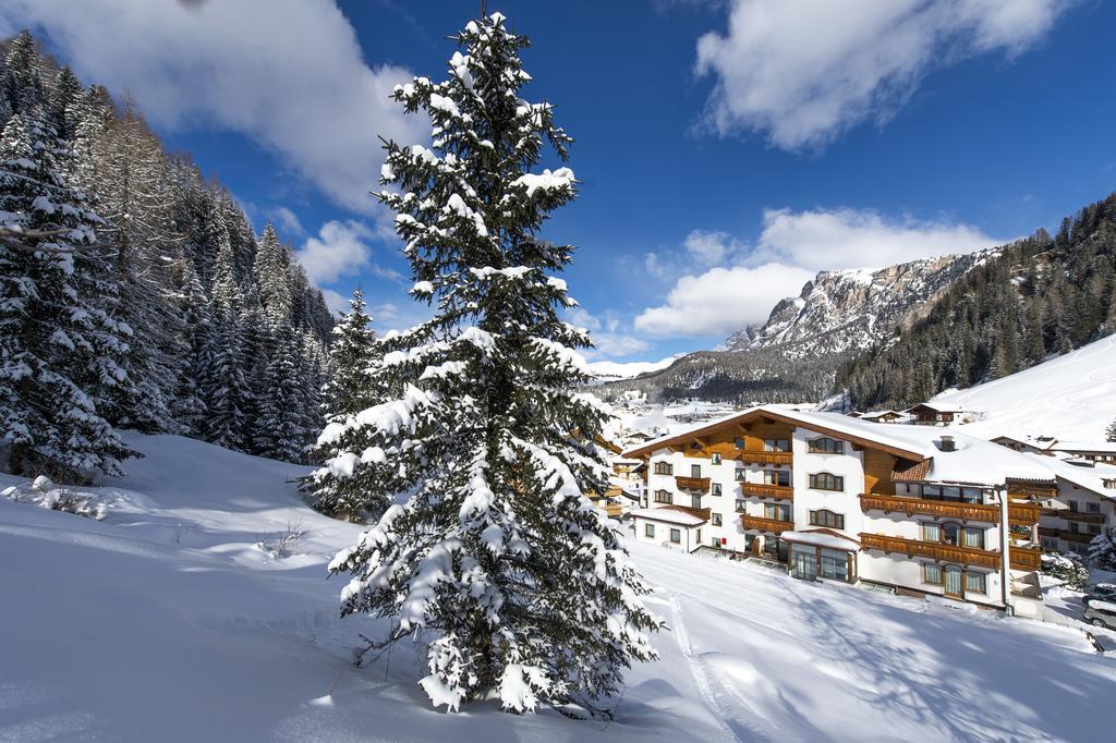 Savoy Dolomites Luxury & Spa Hotel Selva di Val Gardena Exterior foto