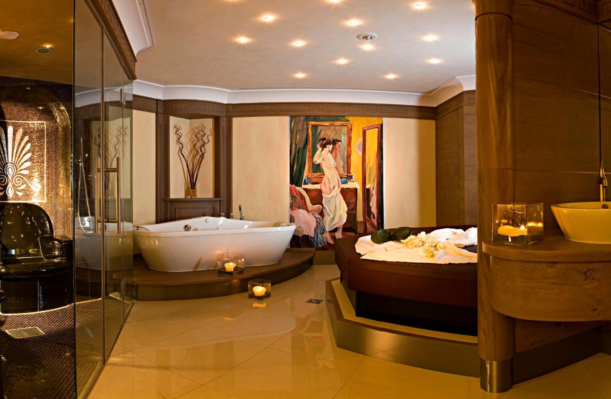 Savoy Dolomites Luxury & Spa Hotel Selva di Val Gardena Exterior foto